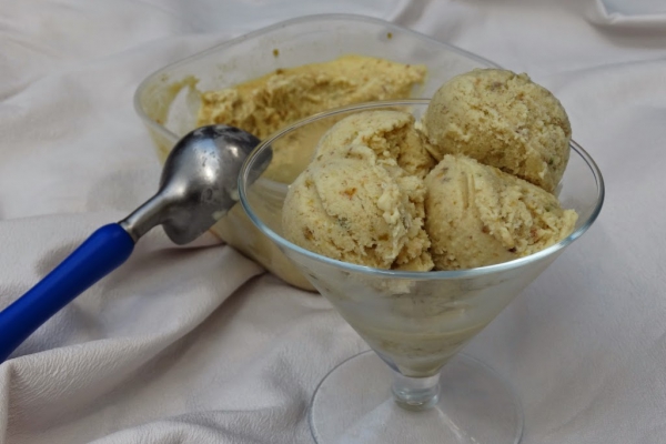 Lody pistacjowe (bez jajek) / Pistachio ice cream (without eggs)