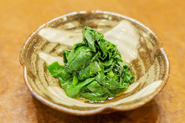 Japońska sałatka ze szpinaku