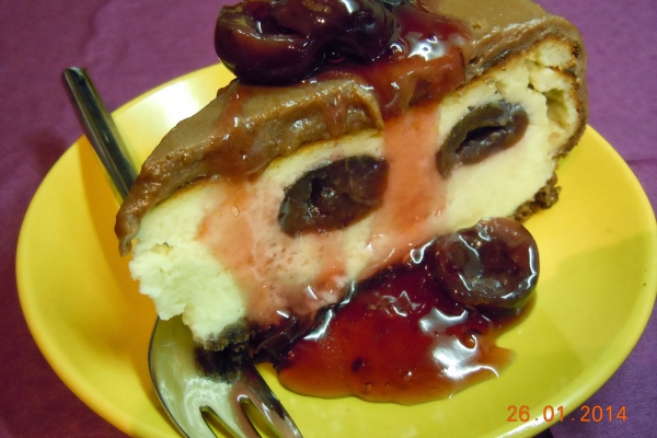 Sernik z wiśniami - cheesecake with cherries