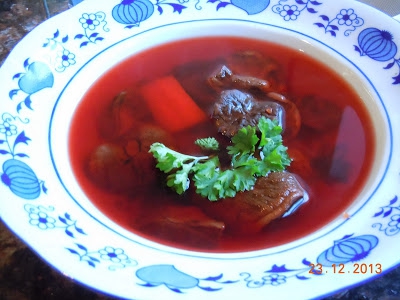 Barszcz wigilijny z grzybami.- beetroot soup with forest mushrooms