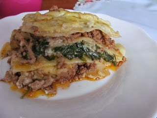 Lasagne z mięsem i szpinakiem