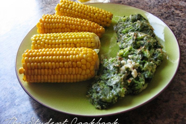 Wegetariański obiad / placki brokułowe