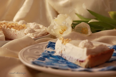 Biała Tarta na drugą rocznicę cherimoyi