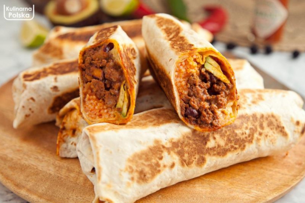 Meksykańskie burrito pełne pysznego farszu. Z tym przepisem bez problemu zrobisz je w domu
