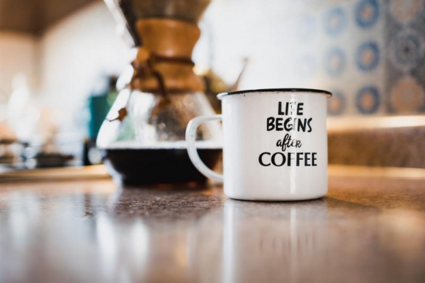 10 zasad dobrej kawy w domu – czyli jak pić lepszą kawę niż w kawiarni w domu