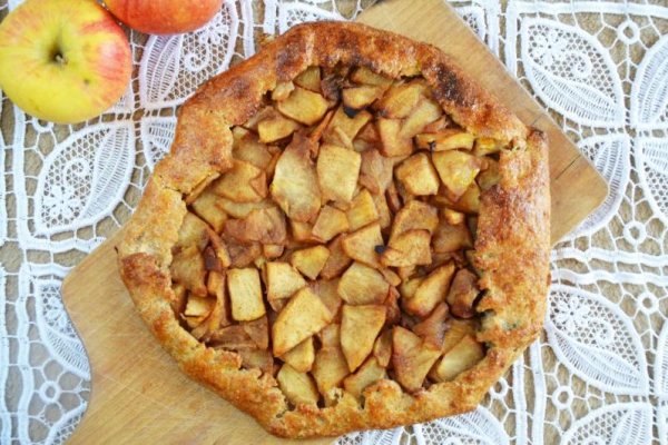Fit galette z jabłkami – rustykalna tarta z jabłkami na jesienny podwieczorek