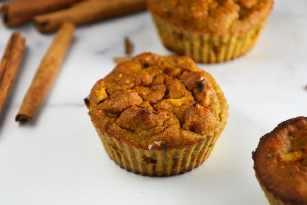 Fit muffinki dyniowe bez cukru z jabłkami – przepyszne dietetyczne babeczki dyniowe