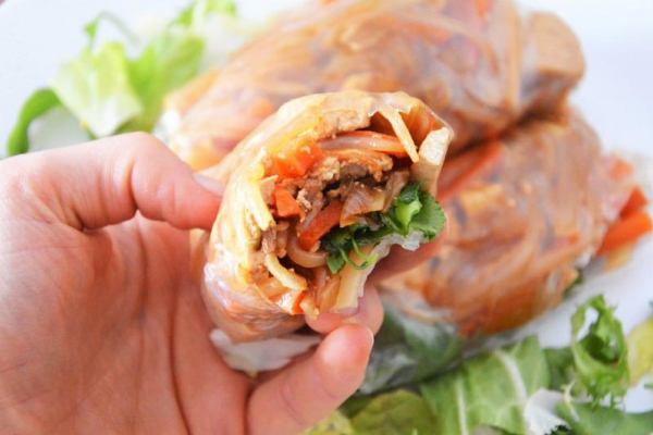 Spring rolls wegańskie a la pad thai, czyli idealny obiad na upały