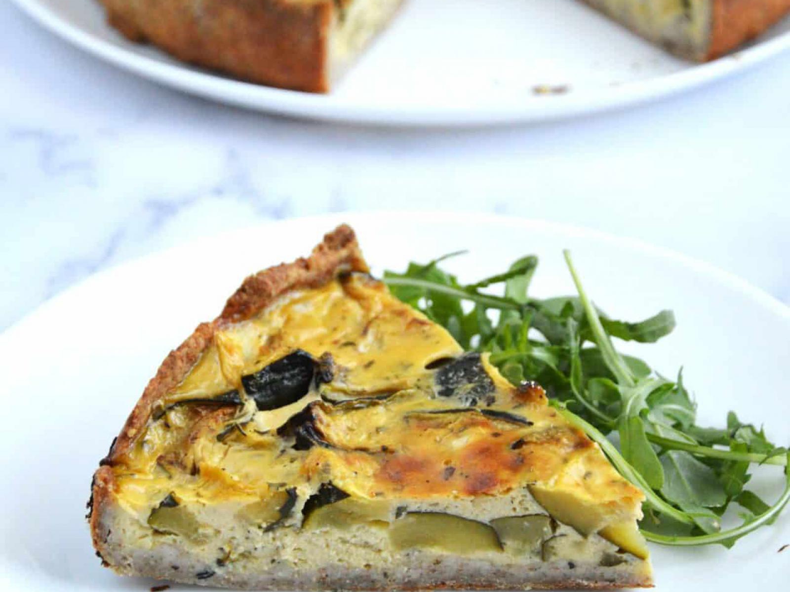 Fit tarta z cukinią i fetą, czyli idealny wegetariański lekki obiad