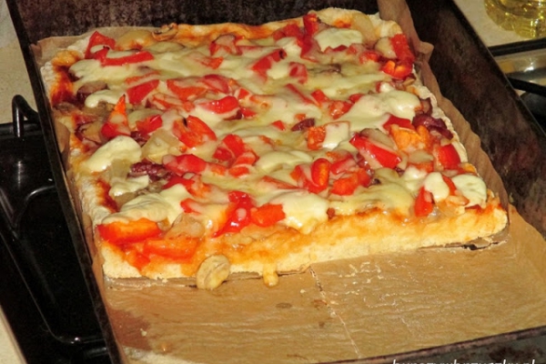 Pizza domowa - niezawodny przepis
