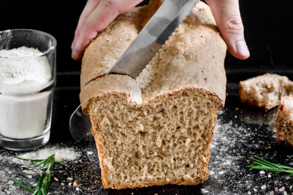 Najprostszy chleb pszenny razowy