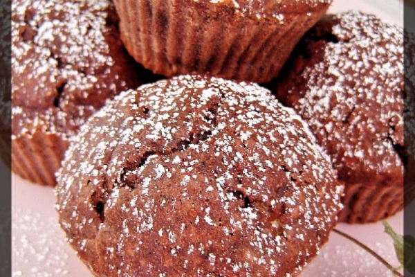 Muffinki czekoladowe z bananem i kokosem