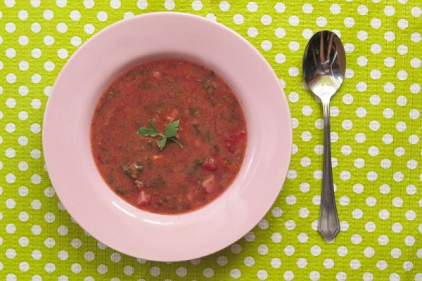 Zupa botwinkowo-pomidorowa