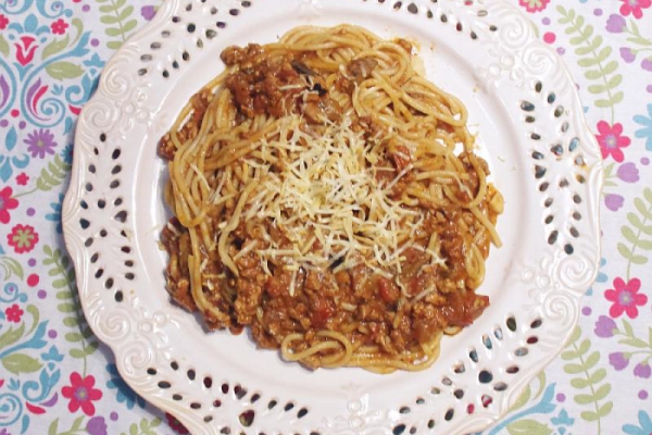 Spaghetti z indyka, pomidorów i warzyw