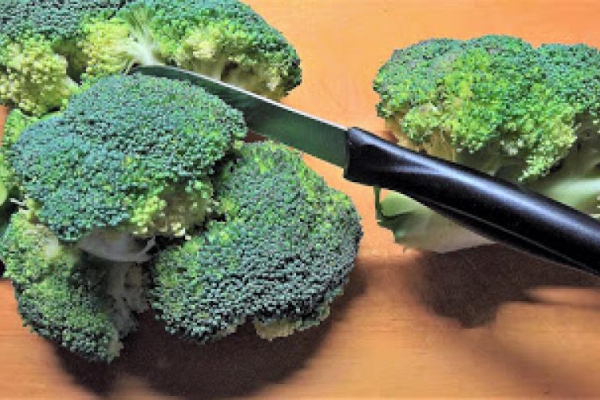 Makaron z ciecierzycą i brokułami - smaczny przepis