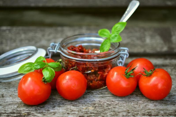 Makaron z suszonymi pomidorami fit przepis