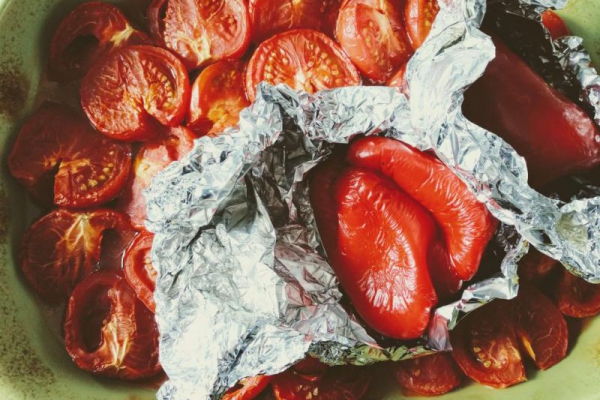 Krem z pieczonych pomidorów i papryki