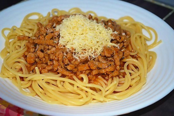 Spaghetti bolognese dla dzieci