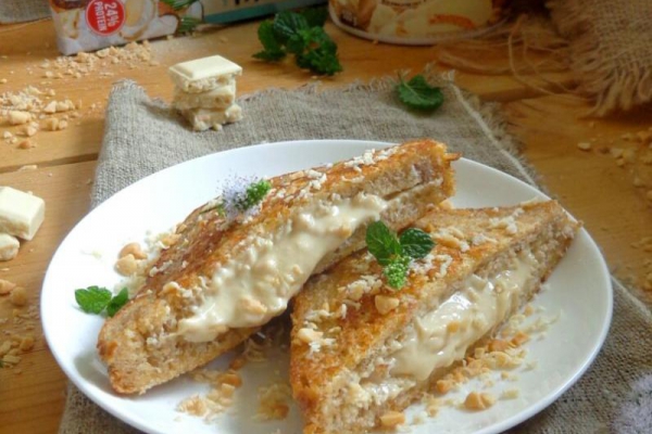 Pełnoziarniste tosty francuskie z kremem mleczno – orzechowym Nutlove