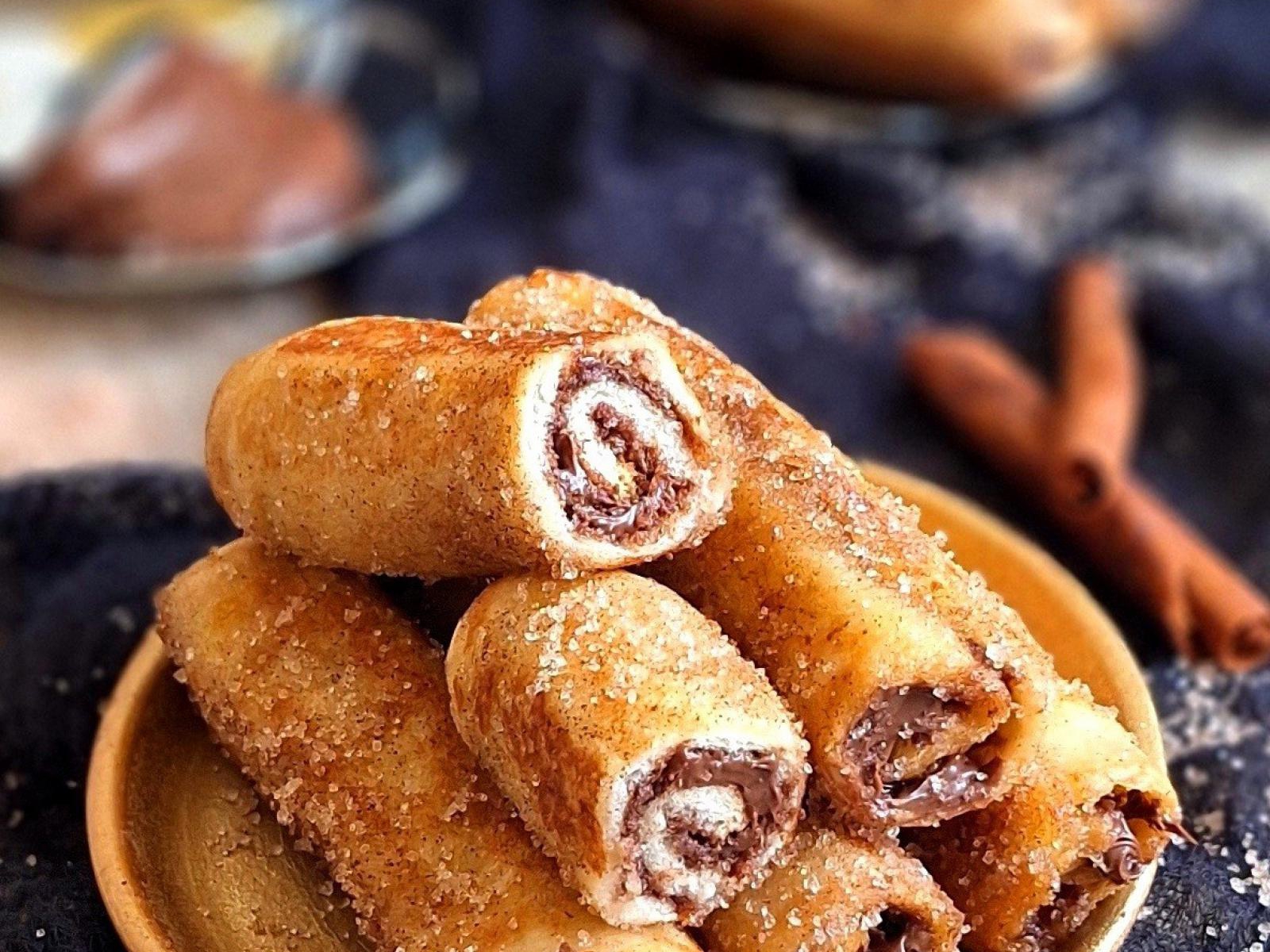 Tosty francuskie z nutellą (Pain perdu roulé au Nutella)