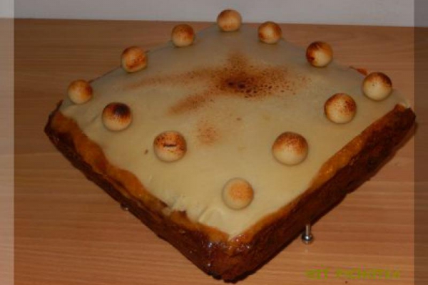 SIMNEL CAKE – ANGIELSKIE CIASTO BAKALIOWO – MARCEPANOWE
