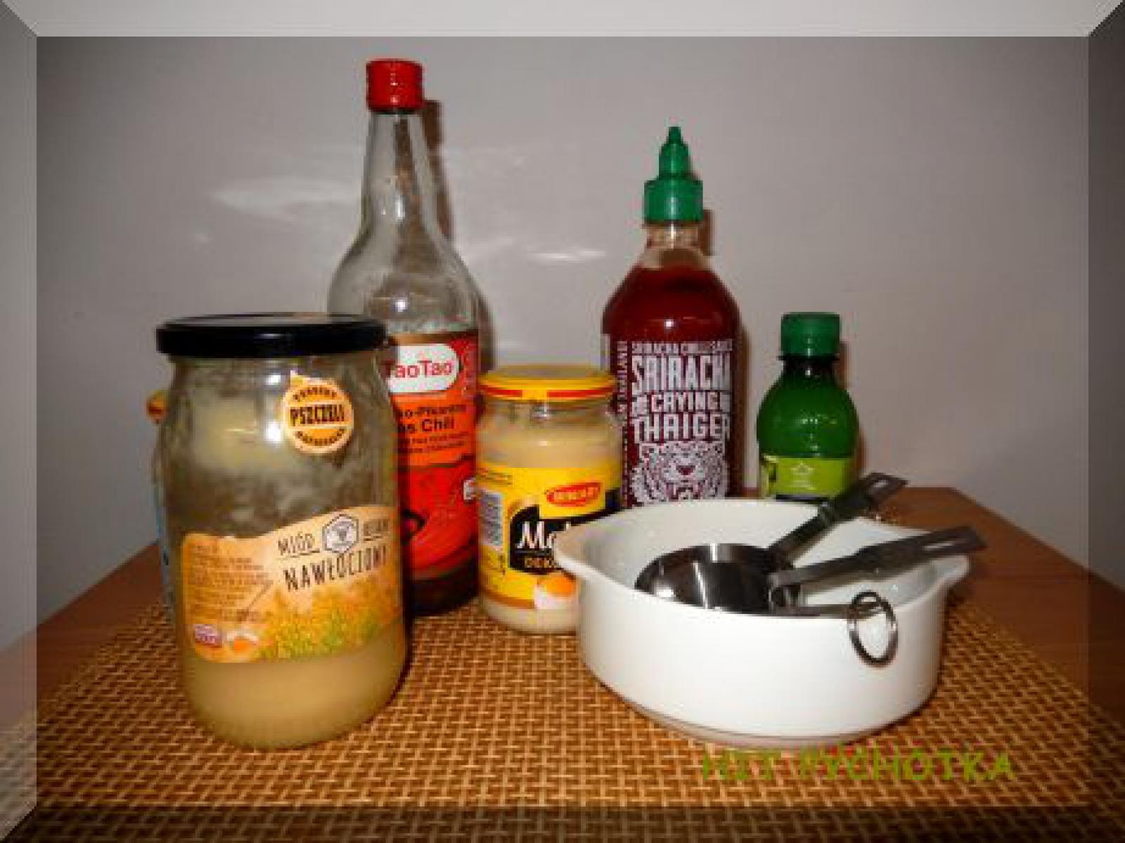 PIKANTNY SOS MAJONEZOWY (BANG BANG SAUCE)