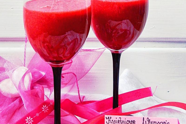 Rubinowe smoothie - Kwietniowe Wyzwanie Blogerek i Blogerów