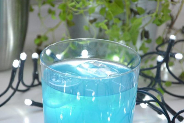 Drink Blue Heaven z lemoniadą