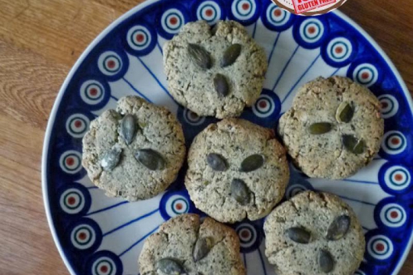 Ciastka z pestek dyni, bezglutenowe i bez jajek. Pumpkin Seeds Cookies, gluten-free and egg-free.