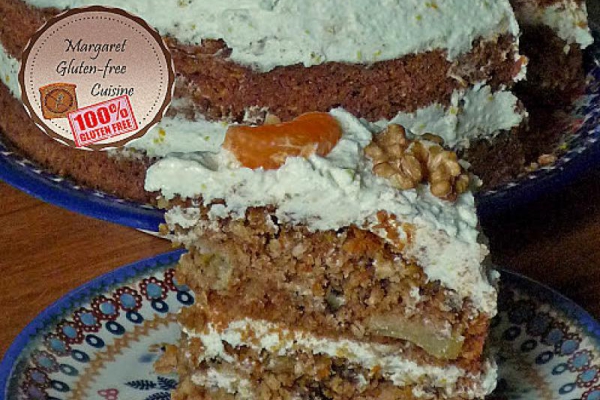Najlepsze ciasto marchewkowe z kremem pomarańczowo-serowym. The best carrot cake with orange cheese custard.