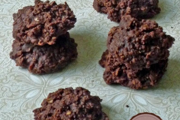 Ciasteczka czekoladowe bez piecznia. Chocolate no bake cookies.