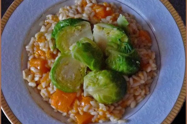 Risotto dyniowe z brukselką. Pumpkin Risotto with Brussels Sprouts.