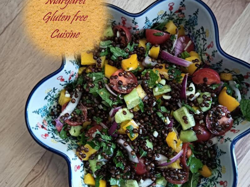 Śródziemnomorska sałatka z soczewicą. Mediterranean Lentil Salad.