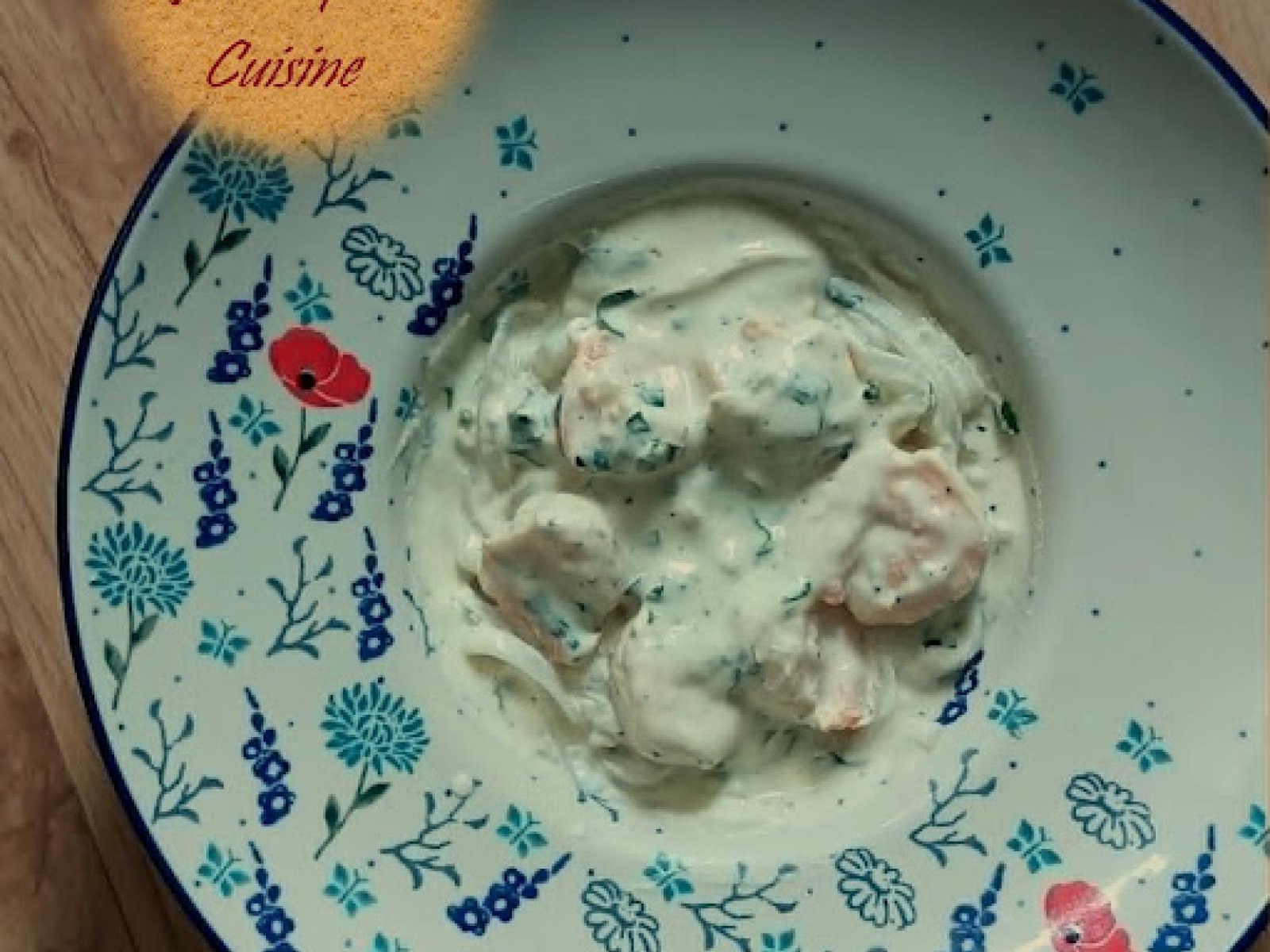 Krewetki w sosie śmietanowym z makaronem. Shrimps in cream sauce with pasta.