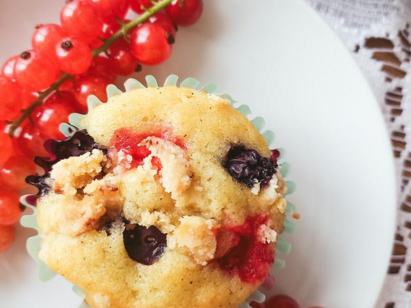 Muffinki z owocami i kruszonką