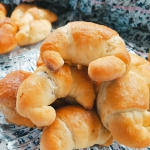 Rogaliki drożdżowe