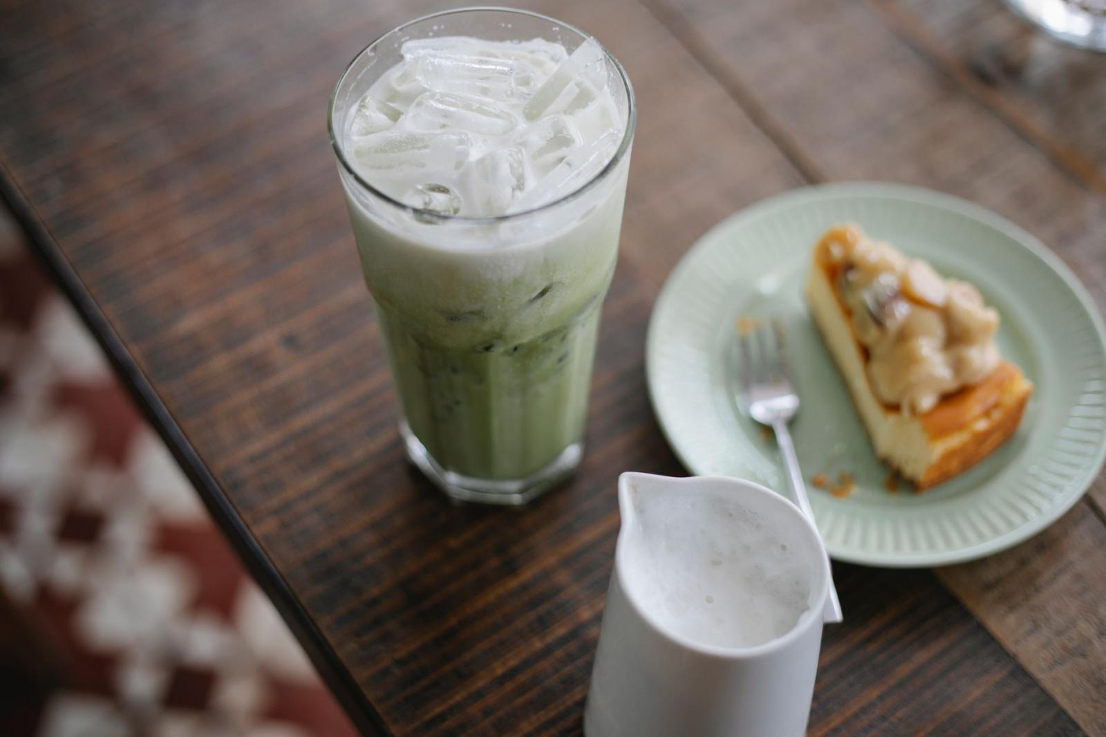 Domowe lody matcha na patyku prosty deser z czterech składników