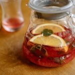 Z resztek owoców do...