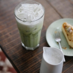 Domowe lody matcha na...