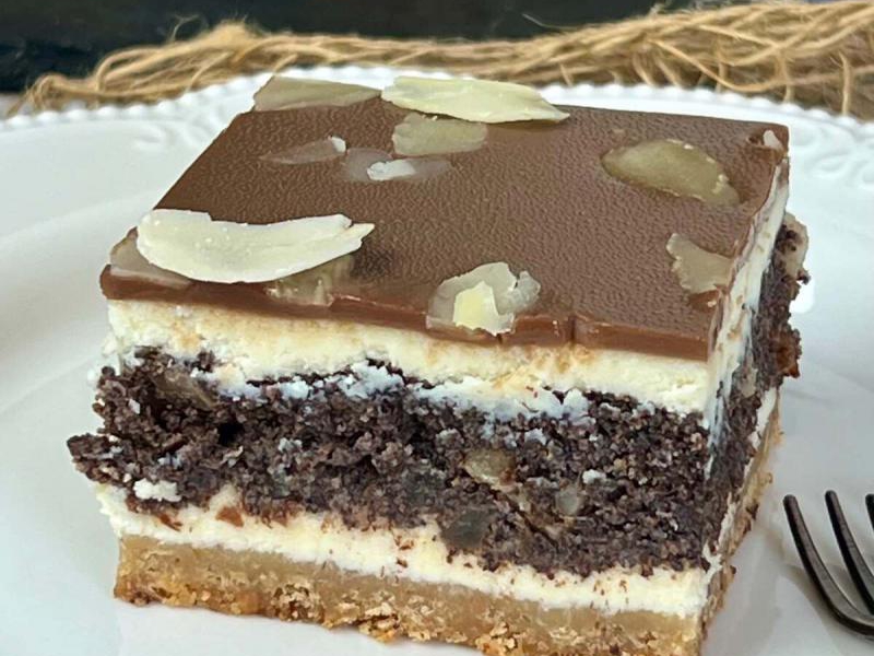 Seromakowiec – sernik z makiem na święta