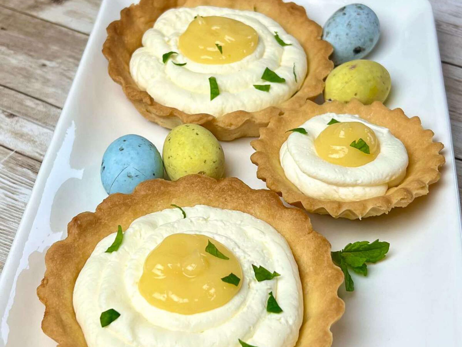 Babeczki wielkanocne „jajka sadzone”