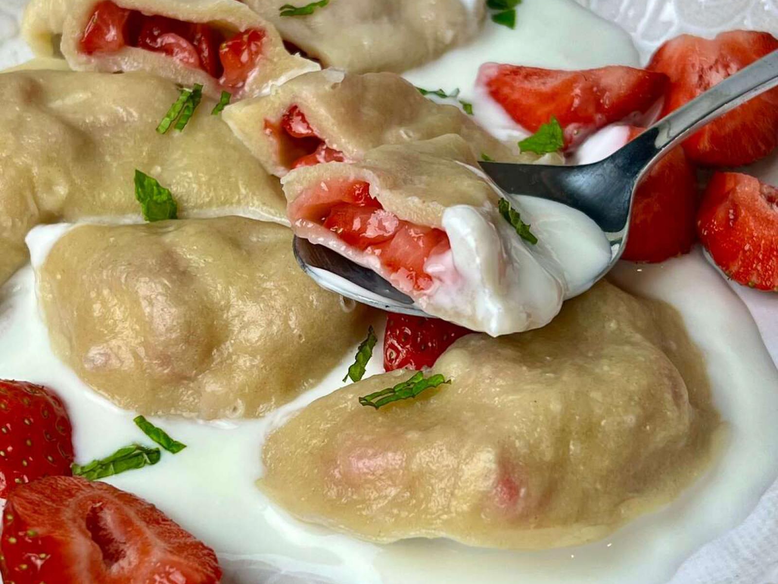 Pierogi z truskawkami