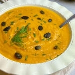 Zupa marchewkowa z...