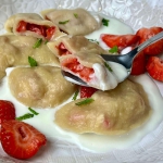 Pierogi z truskawkami