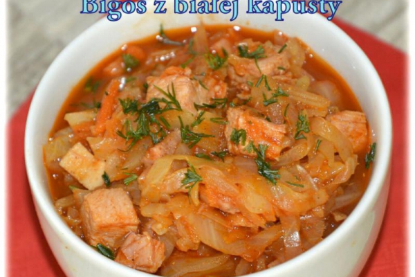 Bigos z białej kapusty