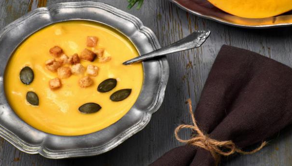 Turecka zupa z dyni z marchewką