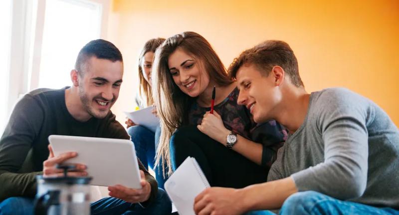 Auto na studencki budżet – dlaczego carsharing to świetny wybór dla młodych dorosłych?