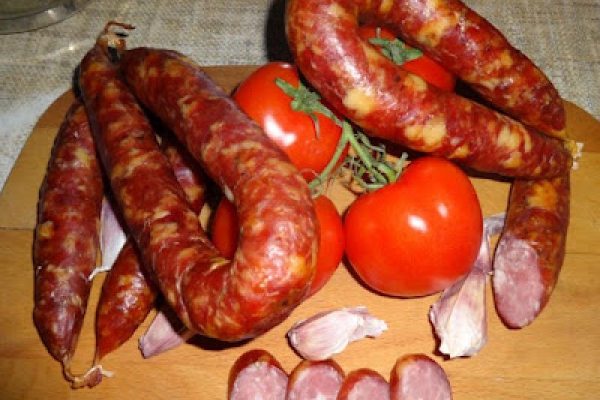 Kiełbasa pieprzowa.