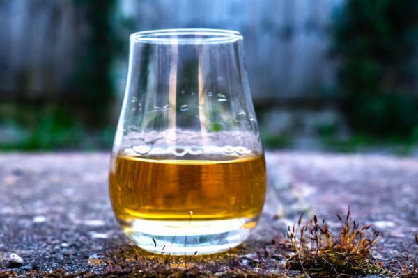Lagavulin – whisky, która nie kłamie