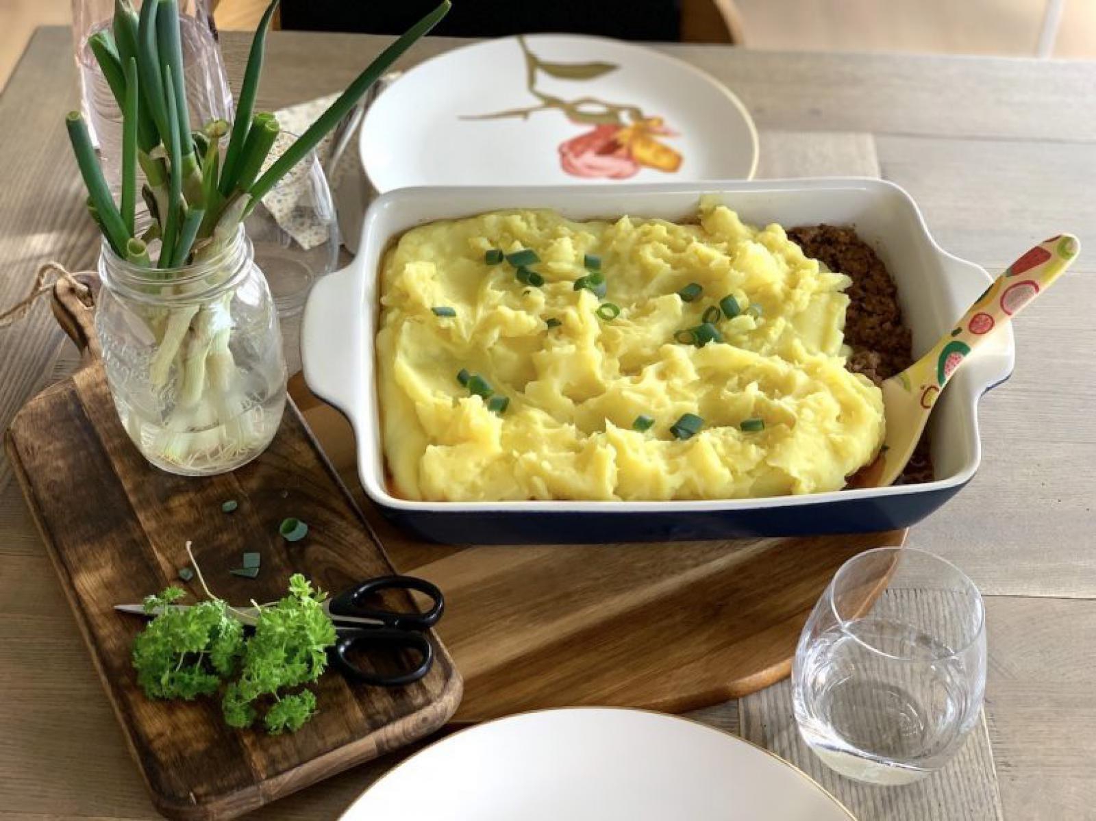Zapiekanka mięsna – Malið kjøt við eplamorli